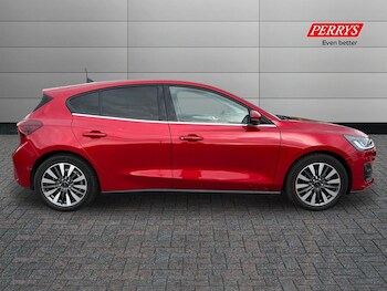 Used Ford Focus 2023 for sale - 76206803: Photo 3