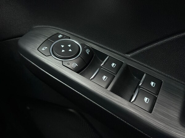Used Ford Kuga 2024 for sale - 75611940: Photo 18