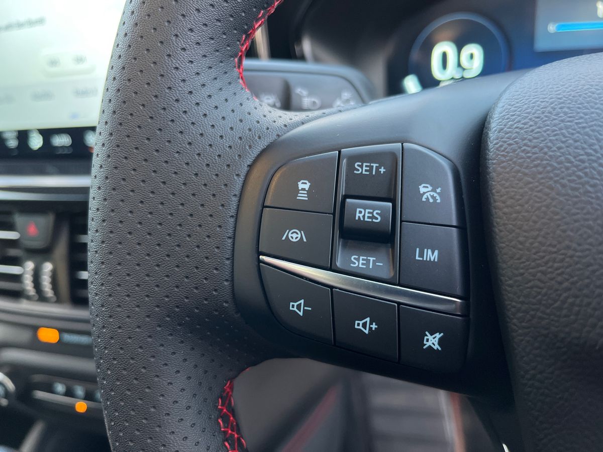 Used Ford Focus 2025 for sale - 76905679: Photo 16