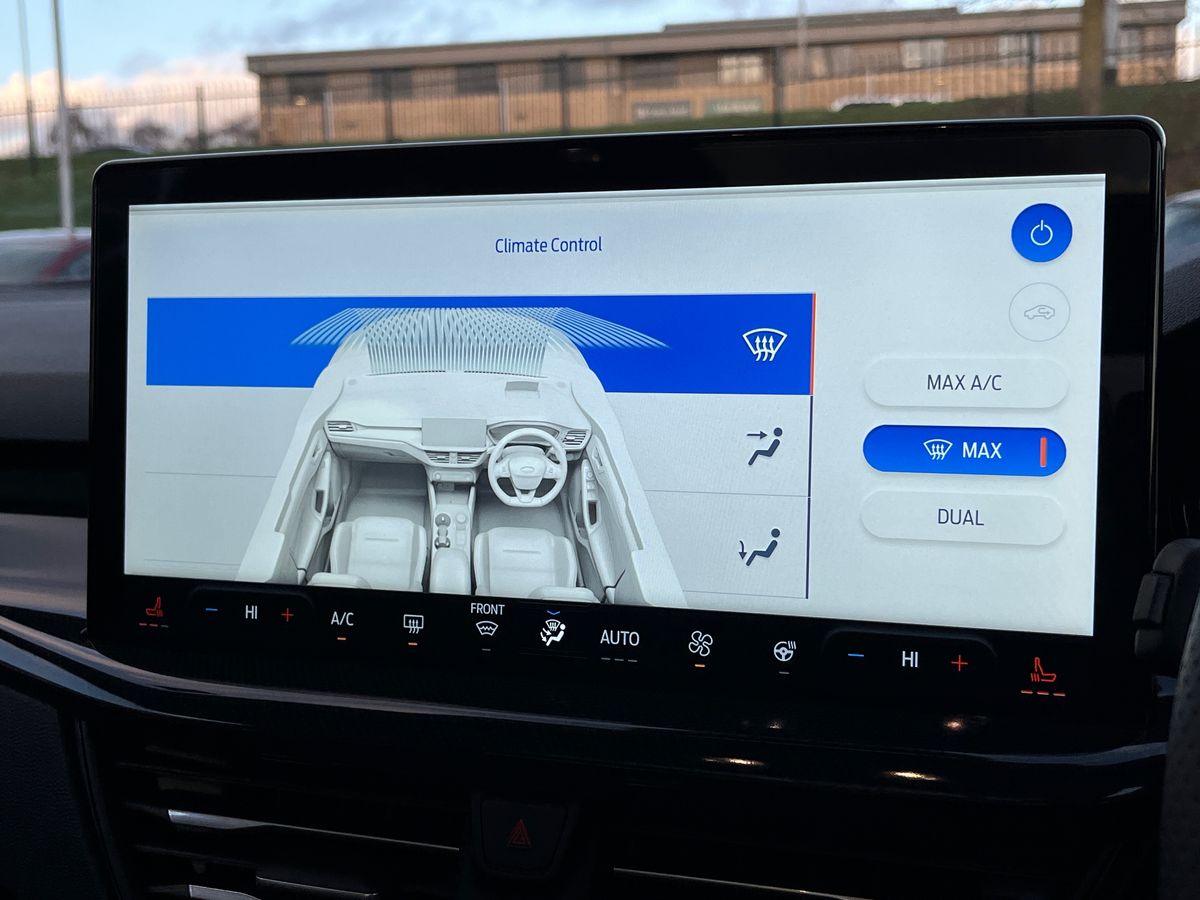 Used Ford Focus 2025 for sale - 76905679: Photo 42