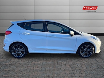 Used Ford Fiesta 2018 for sale - 77094291: Photo