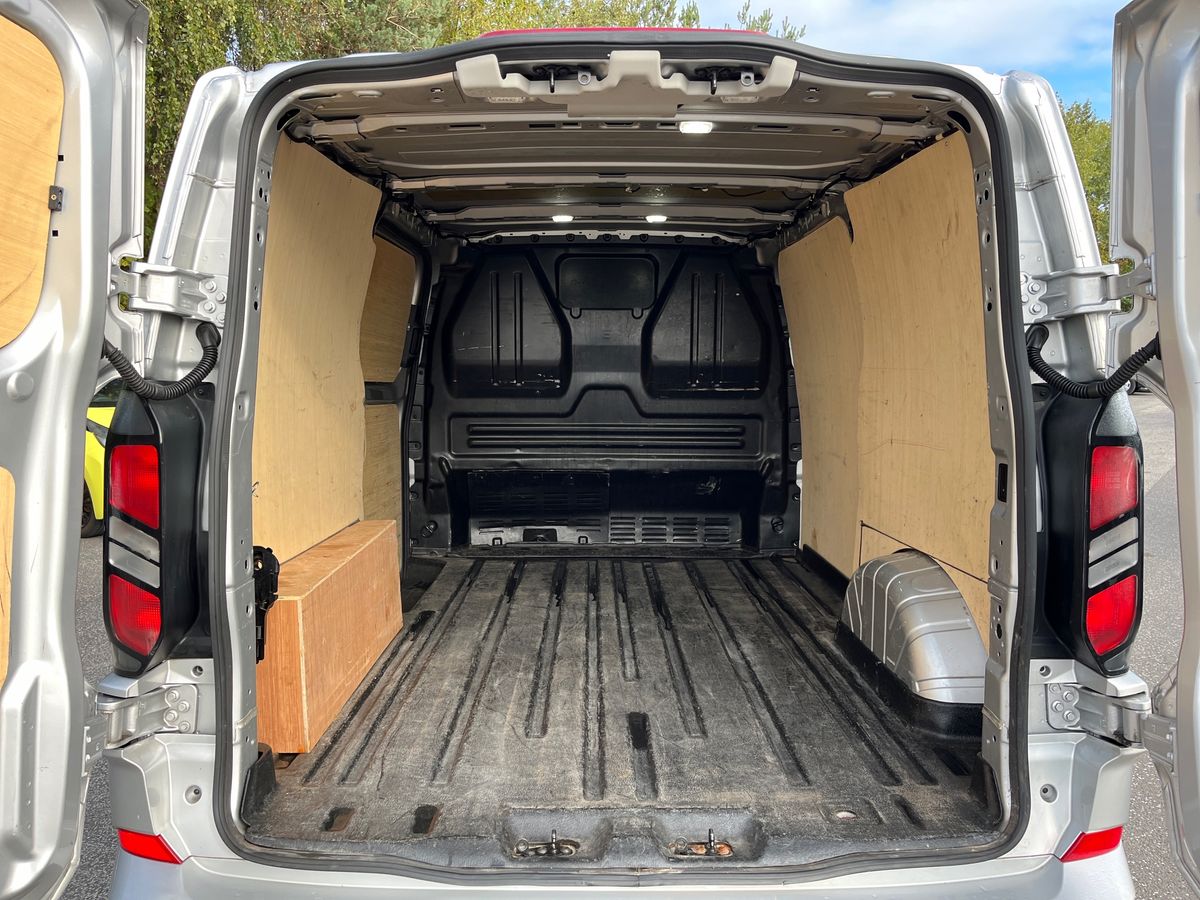 Used Ford Transit Custom 2024 for sale - 76045517: Photo 17
