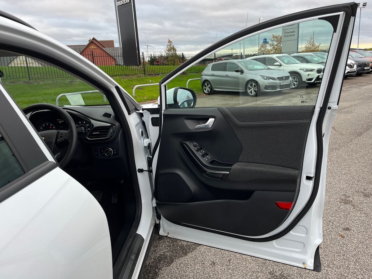 Used Ford Puma 2023 for sale - 76436758: Photo 45