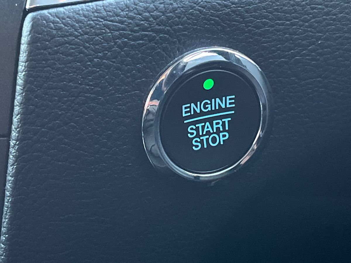 Used Ford Galaxy 2022 for sale - 76905622: Photo 41