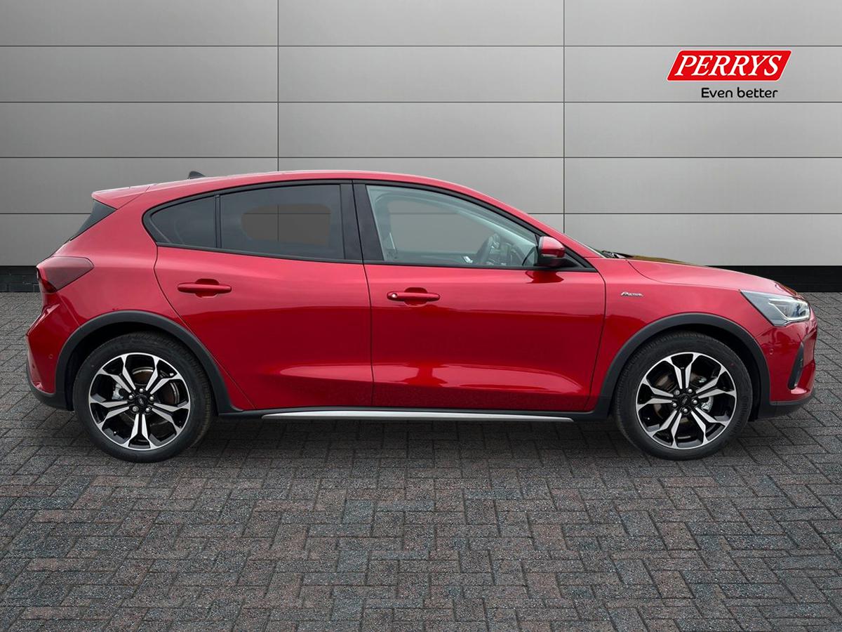 Used Ford Focus 2025 for sale - 76310955: Photo 3