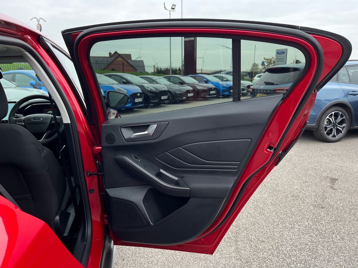 Used Ford Focus 2025 for sale - 76310955: Photo 33