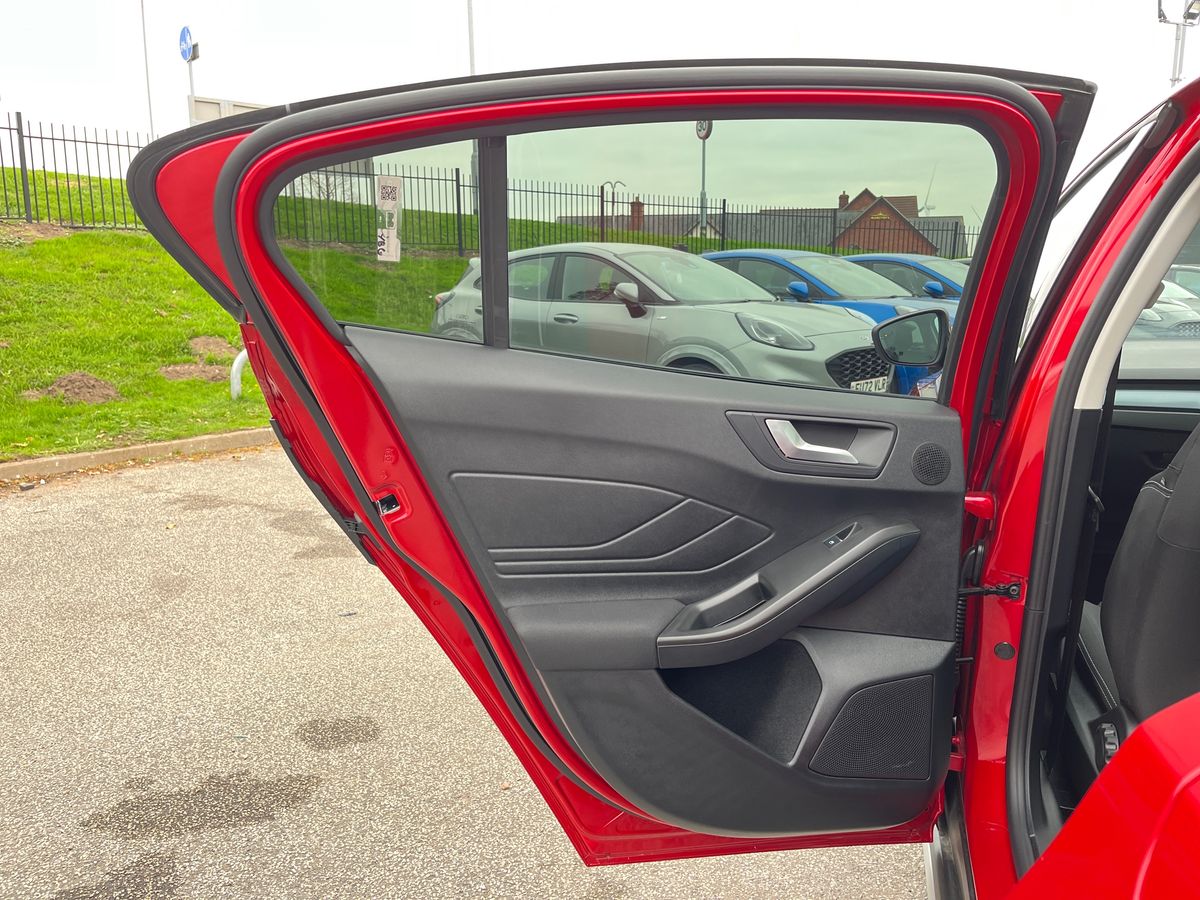 Used Ford Focus 2025 for sale - 76310955: Photo 34