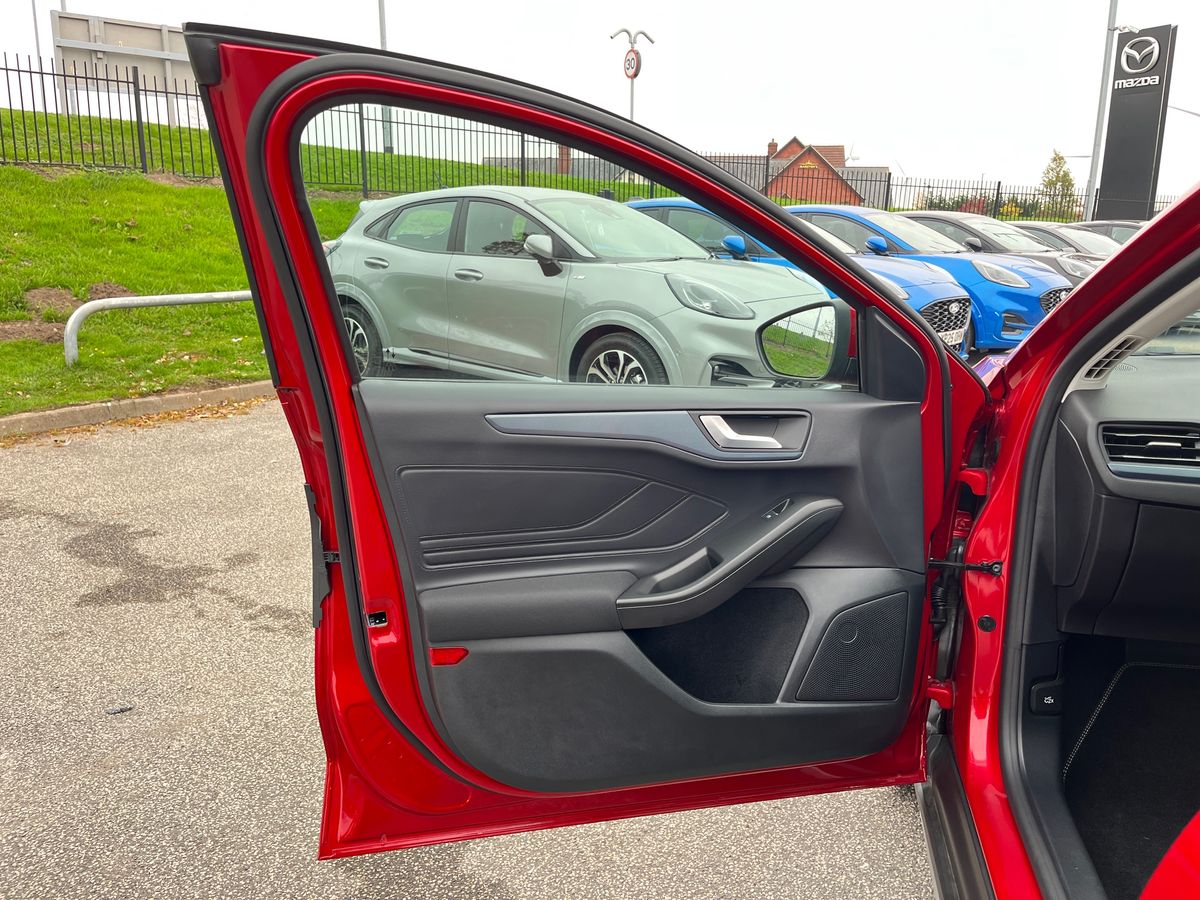 Used Ford Focus 2025 for sale - 76310955: Photo 36