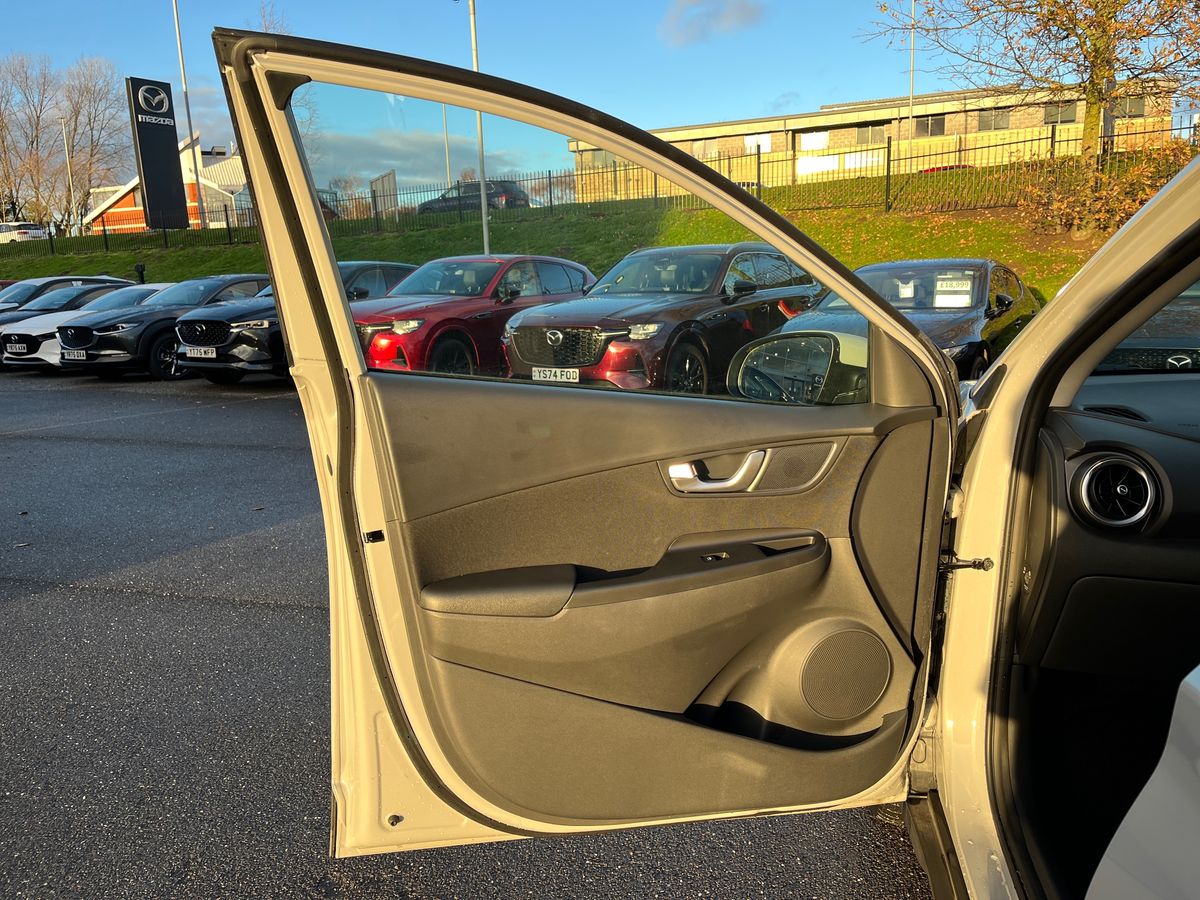 Used Hyundai KONA 2022 for sale - 76735969: Photo 30