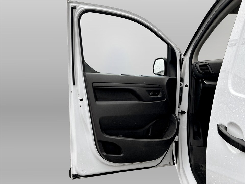 Used Vauxhall Vivaro 2024 for sale - 77417684: Photo 32