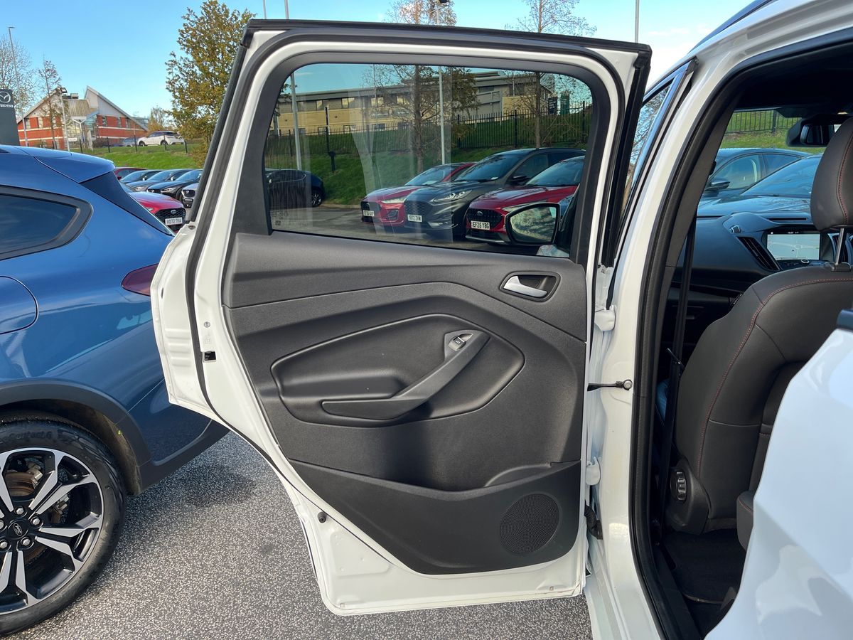 Used Ford Kuga 2018 for sale - 76382826: Photo 32