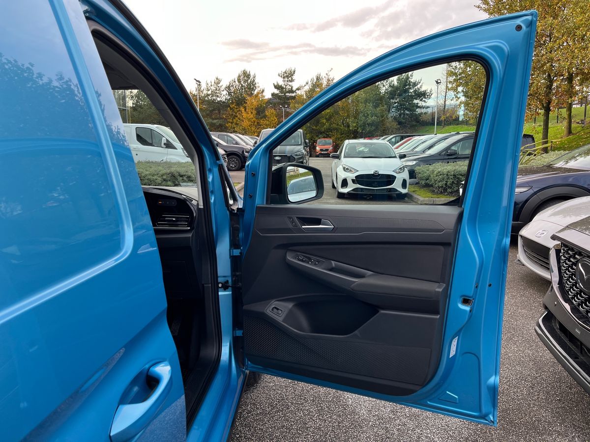 Used Ford Transit Connect 2025 for sale - 76391972: Photo 43