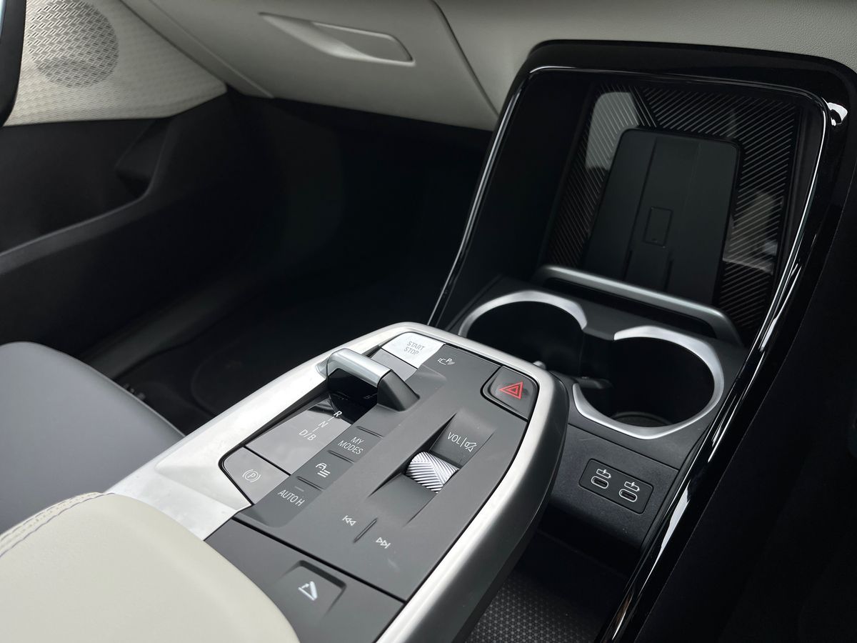 Used BMW iX2 2025 for sale - 76351865: Photo 17