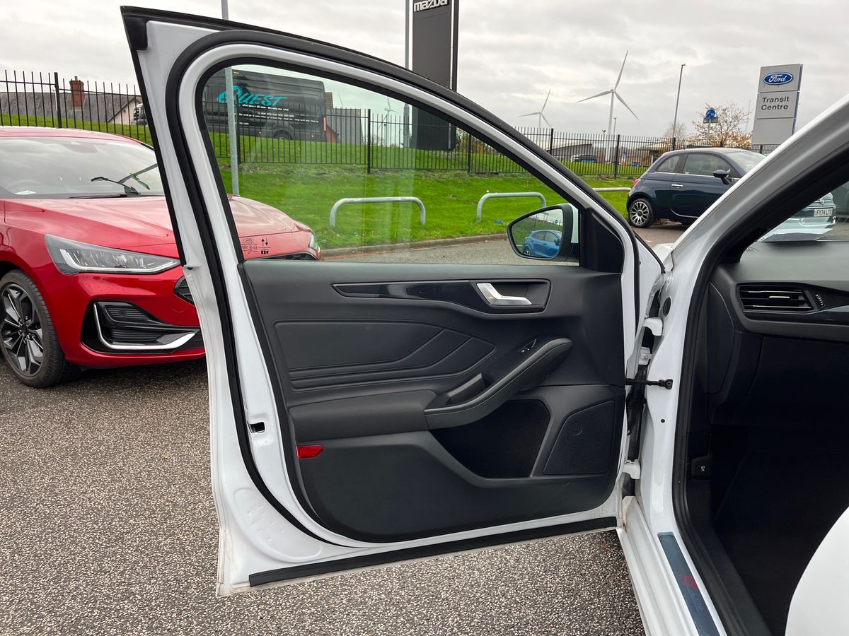 Used Ford Focus 2021 for sale - 76565825: Photo 29