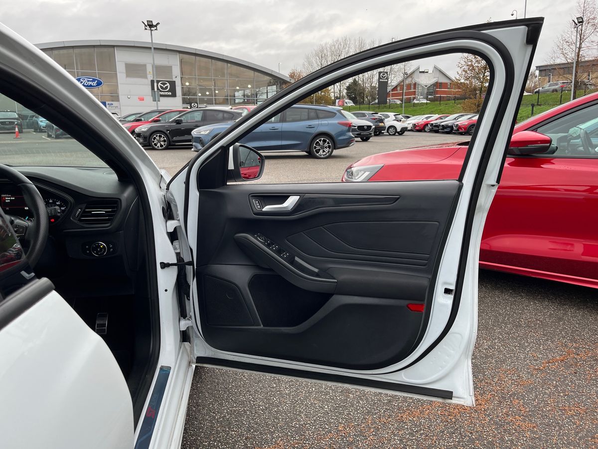 Used Ford Focus 2021 for sale - 76565825: Photo 42