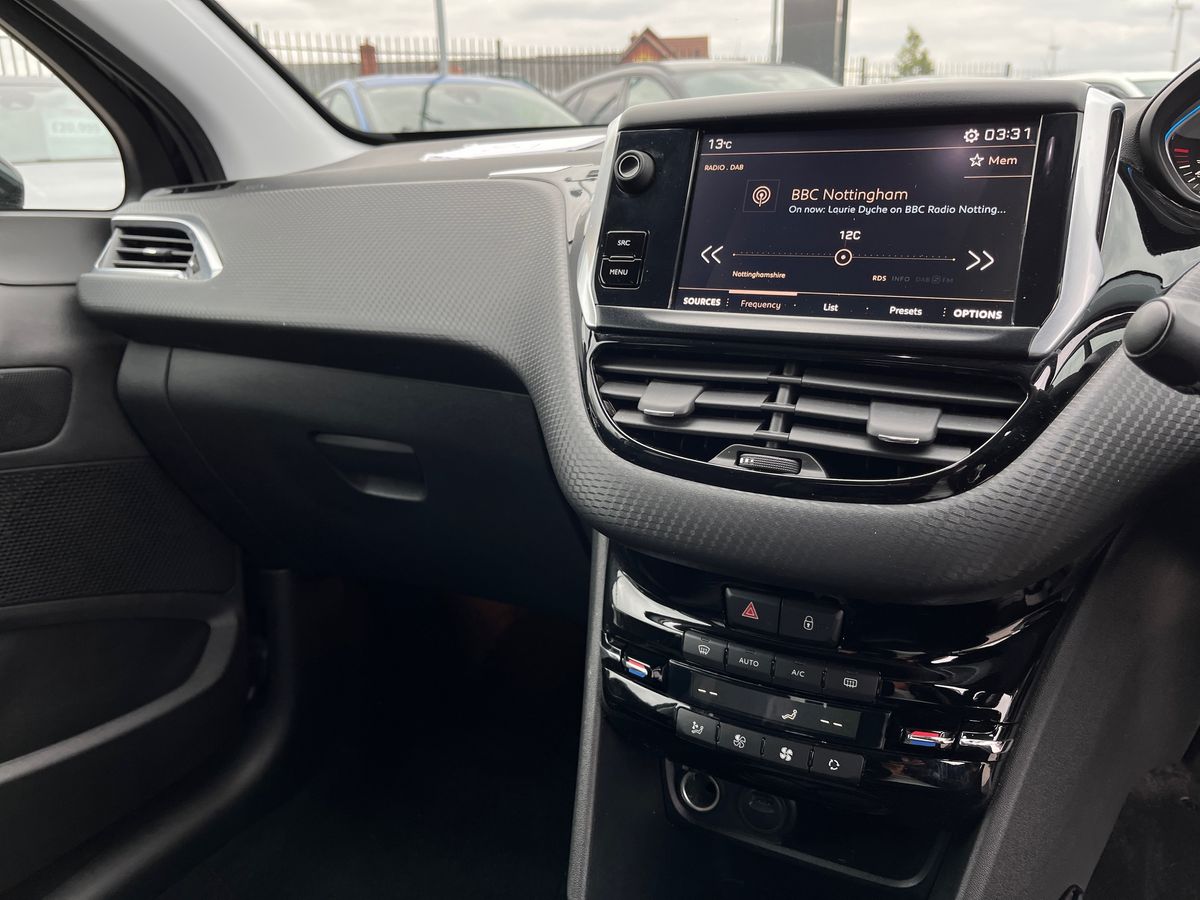 Used Peugeot 2008 2019 for sale - 76090294: Photo 32