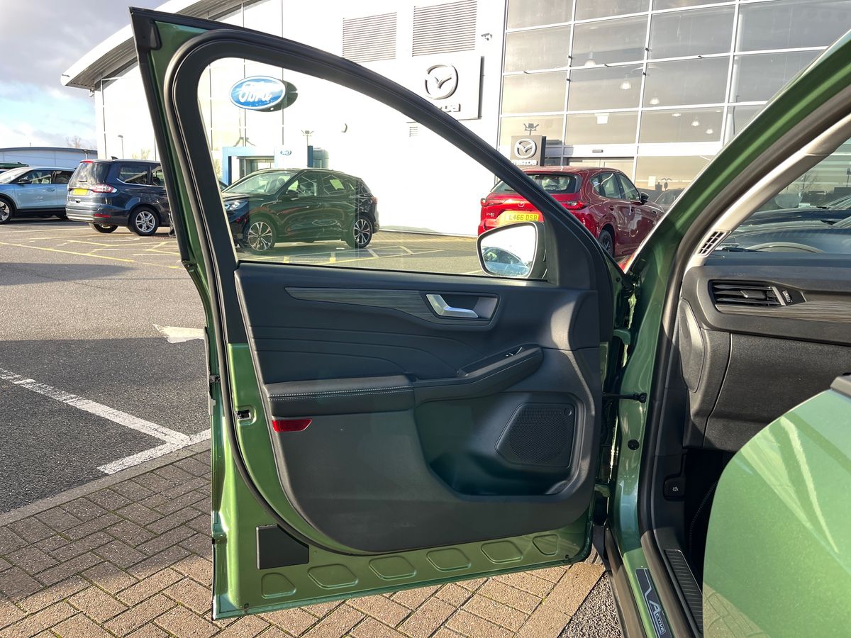 Used Ford Kuga 2024 for sale - 76905611: Photo 41