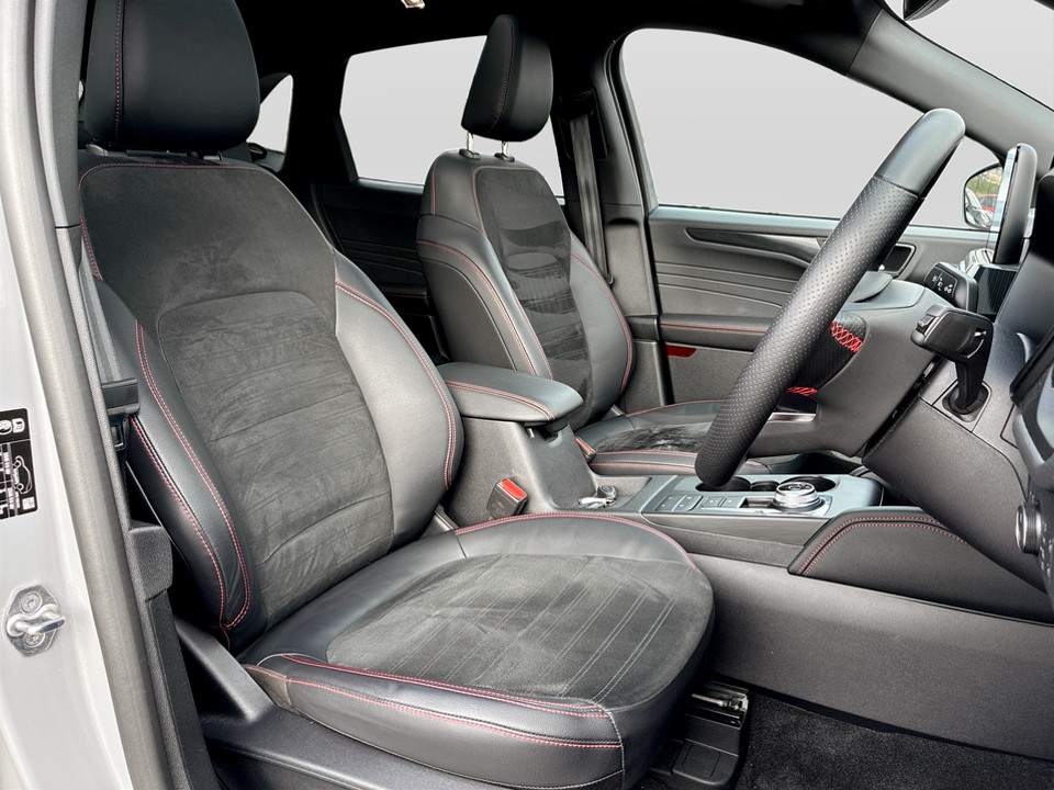 Used Ford Kuga 2023 for sale - 78043668: Photo 24