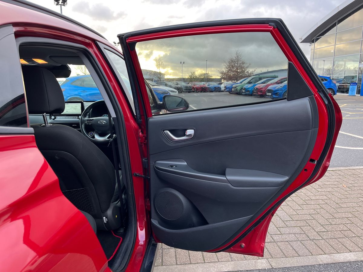 Used Hyundai KONA 2021 for sale - 76669310: Photo 29