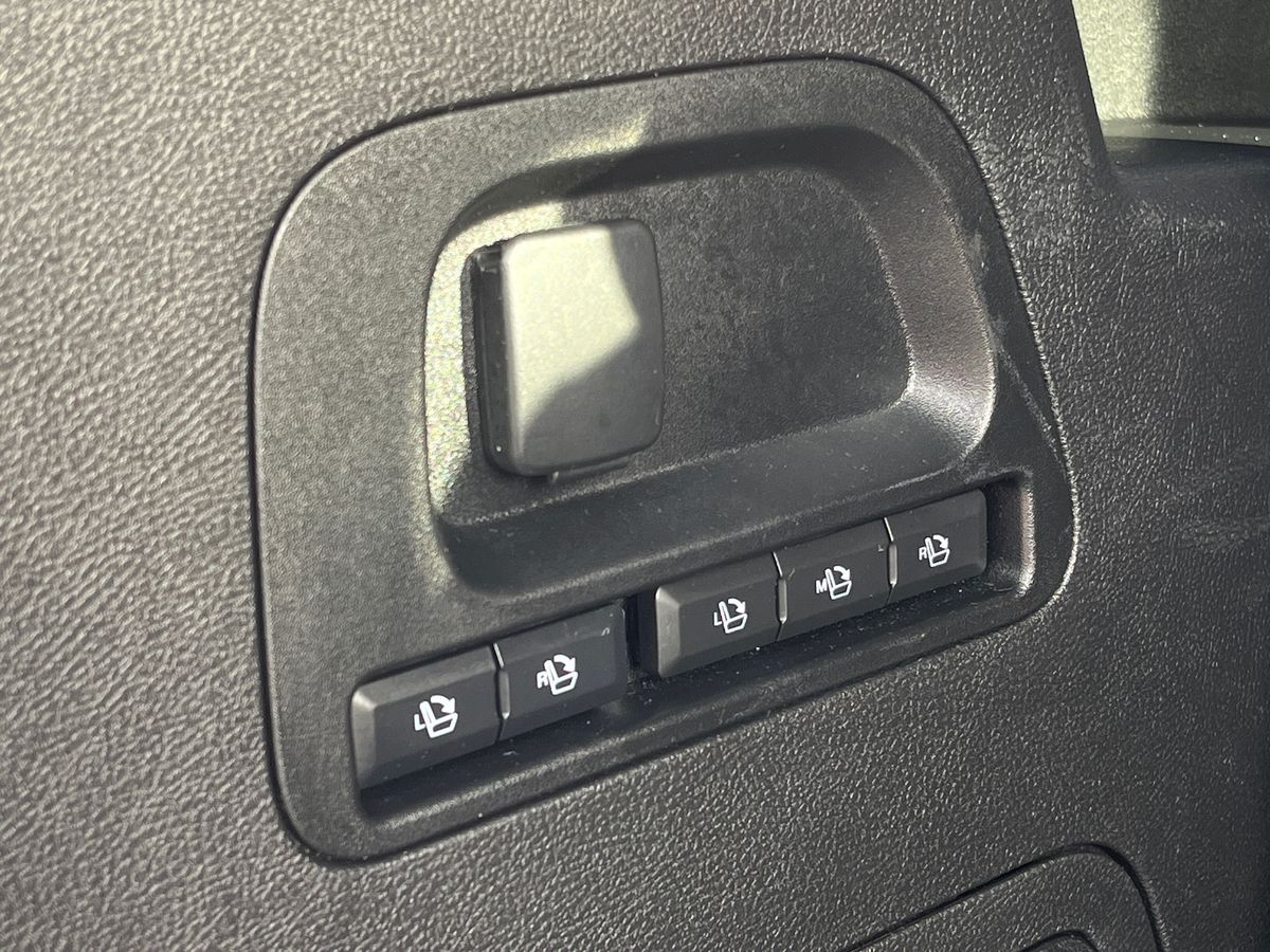Used Ford S-Max 2023 for sale - 76351858: Photo 22