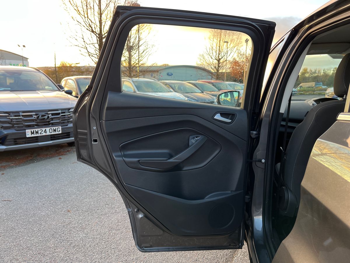 Used Ford Kuga 2018 for sale - 76650664: Photo 27