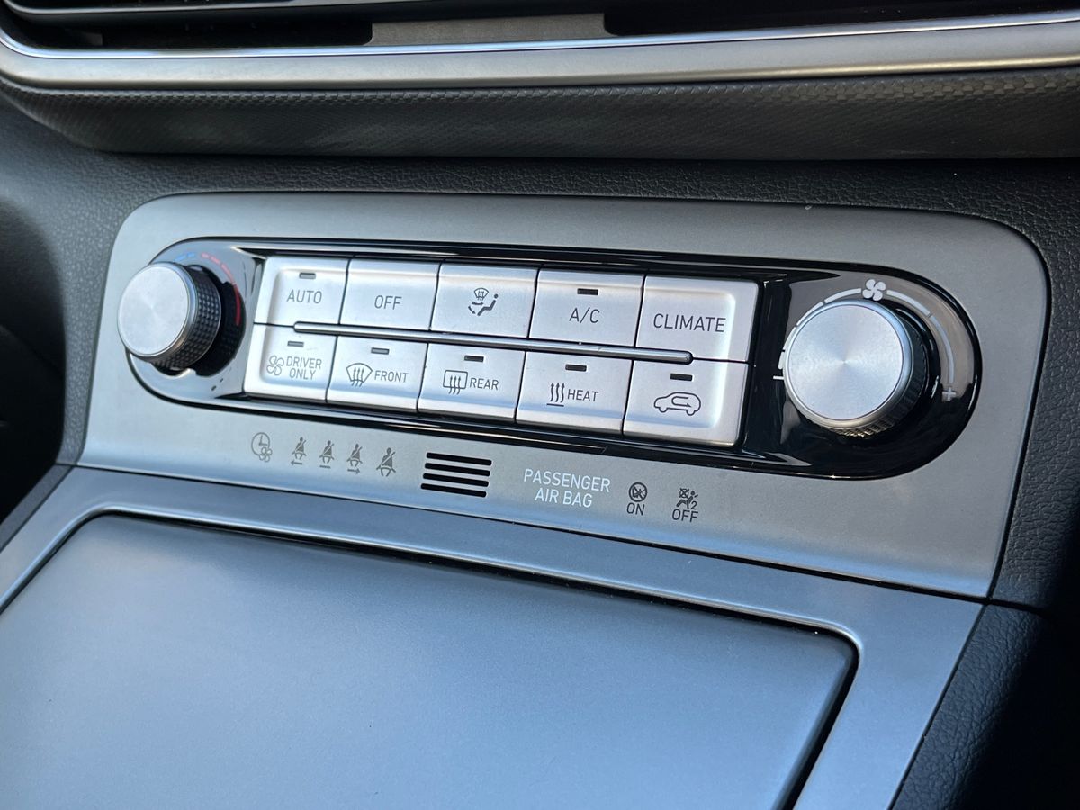 Used Hyundai KONA 2023 for sale - 76748625: Photo 12