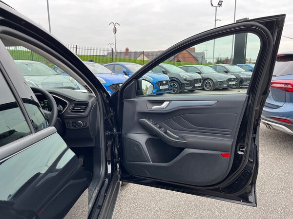 Used Ford Focus 2025 for sale - 76310953: Photo 60