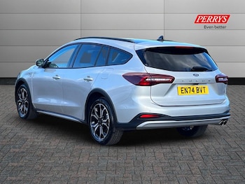 Used Ford Focus 2025 for sale - 76090281: Photo 2