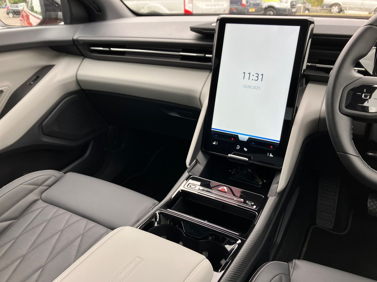 Used Ford Explorer 2025 for sale - 77125345: Photo 18