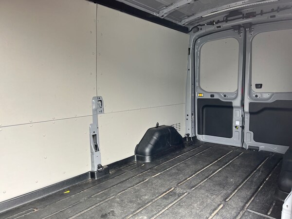 Used Ford Transit 2024 for sale - 76288169: Photo 28