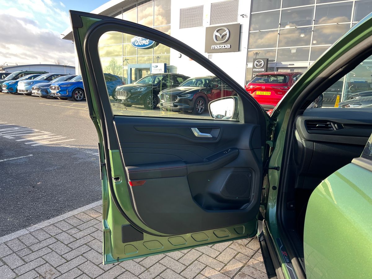 Used Ford Kuga 2025 for sale - 76905671: Photo 41