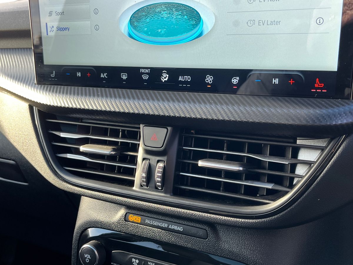 Used Ford Kuga 2025 for sale - 76905671: Photo 51