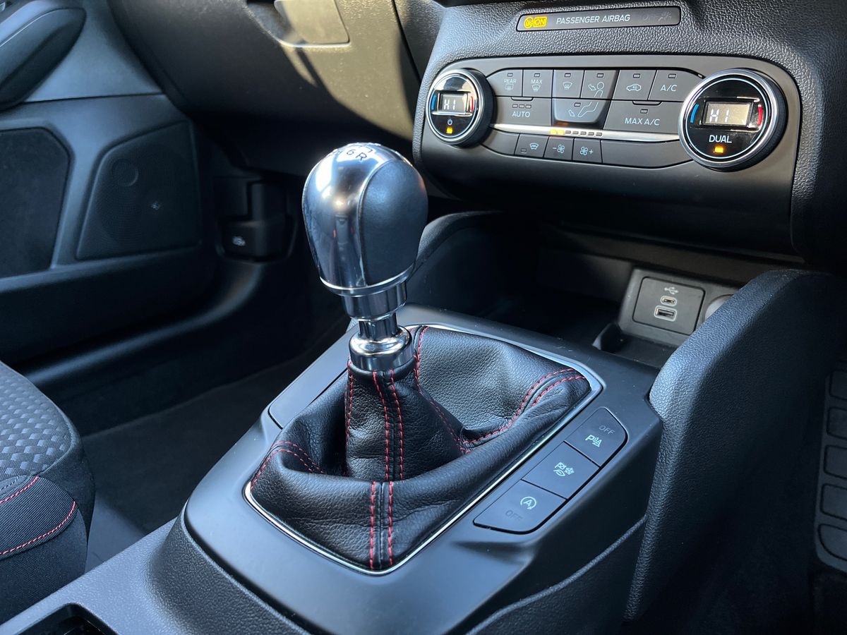 Used Ford Focus 2022 for sale - 77012087: Photo 17