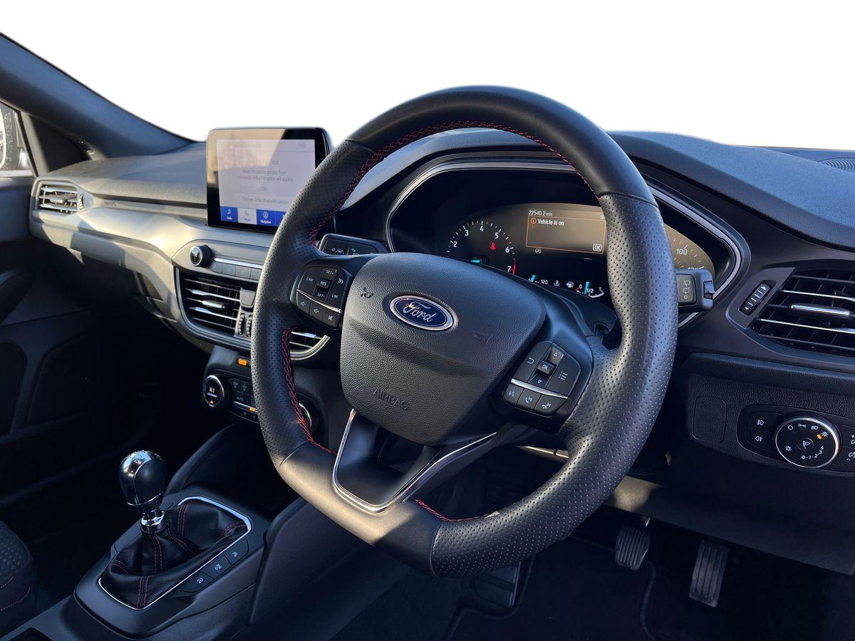 Used Ford Focus 2022 for sale - 77012087: Photo 8