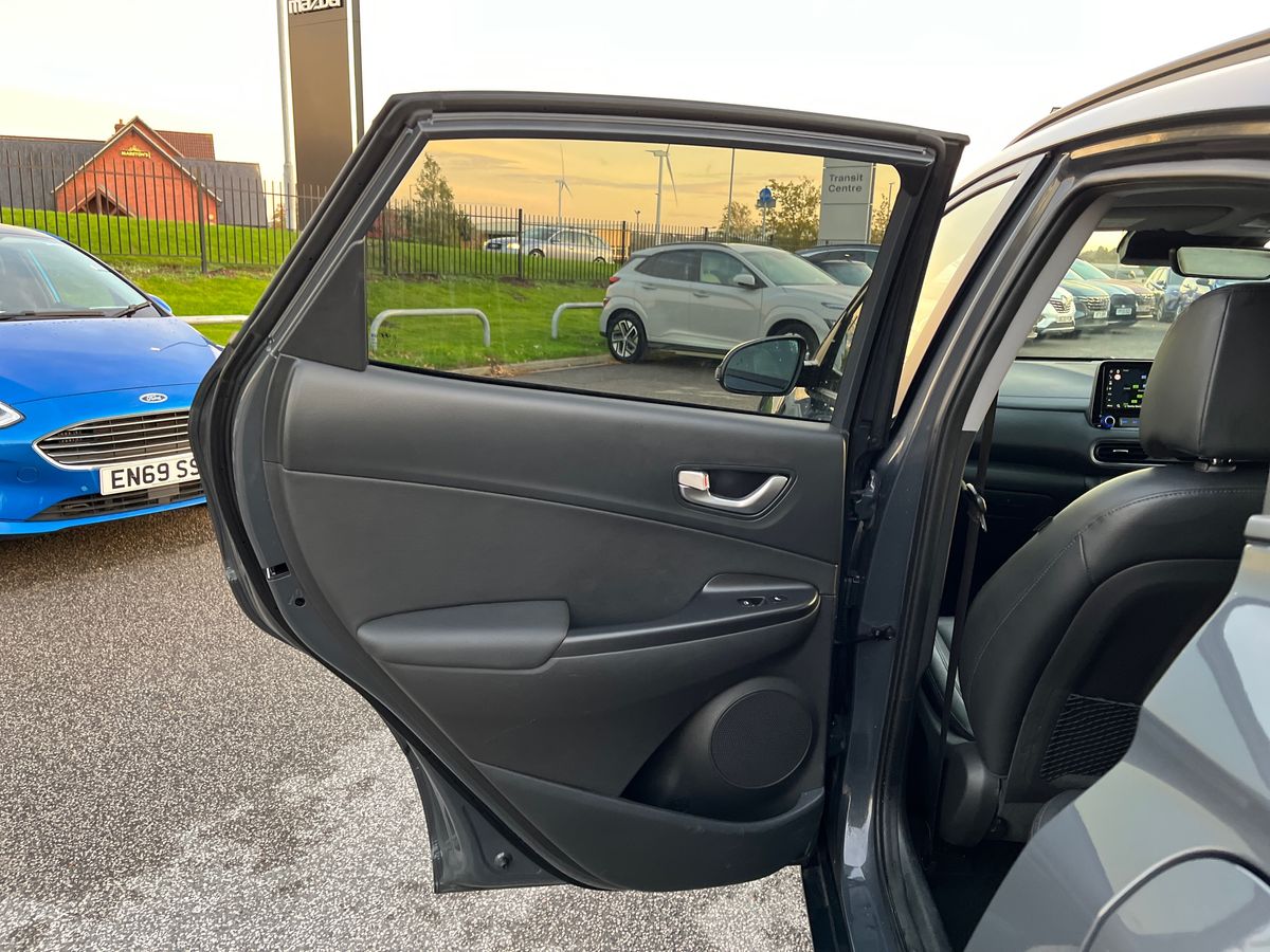 Used Hyundai KONA 2023 for sale - 76412806: Photo 32