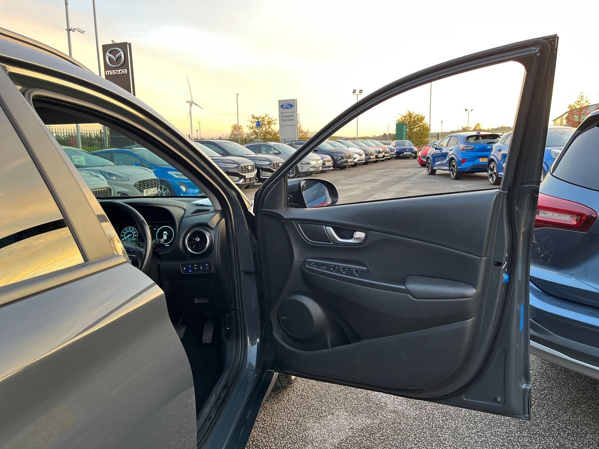 Used Hyundai KONA 2023 for sale - 76412806: Photo 48