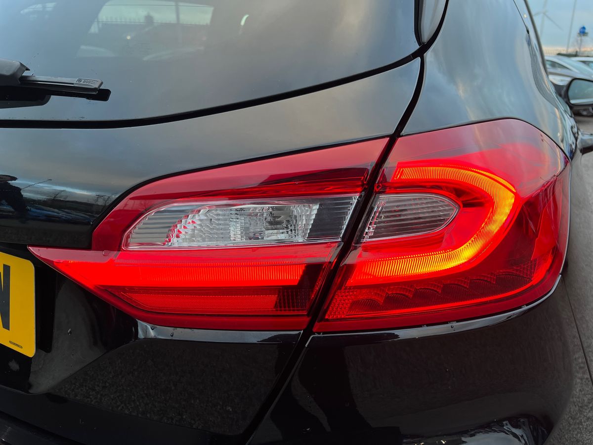 Used Ford Fiesta 2017 for sale - 77234159: Photo 21