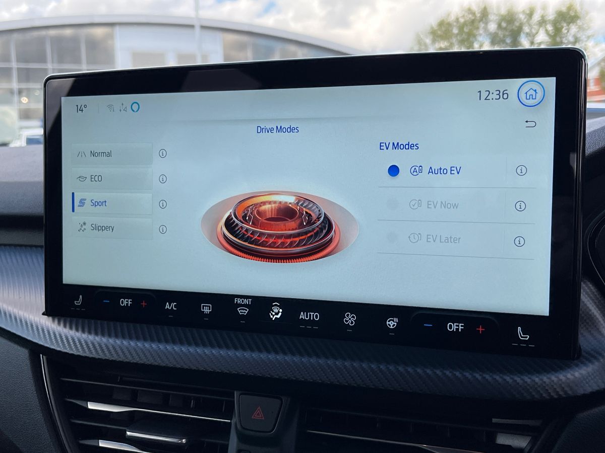 Used Ford Kuga 2025 for sale - 77125357: Photo 45