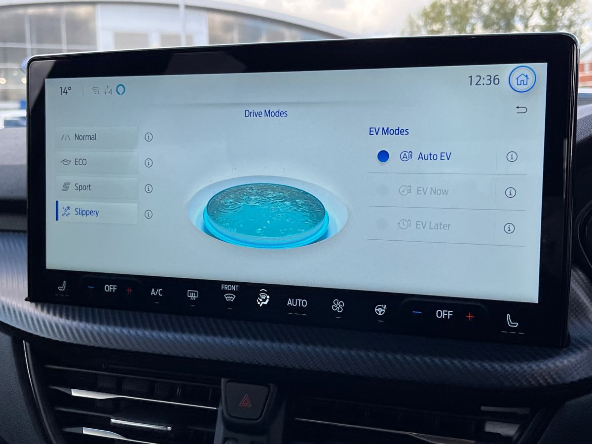 Used Ford Kuga 2025 for sale - 77125357: Photo 46