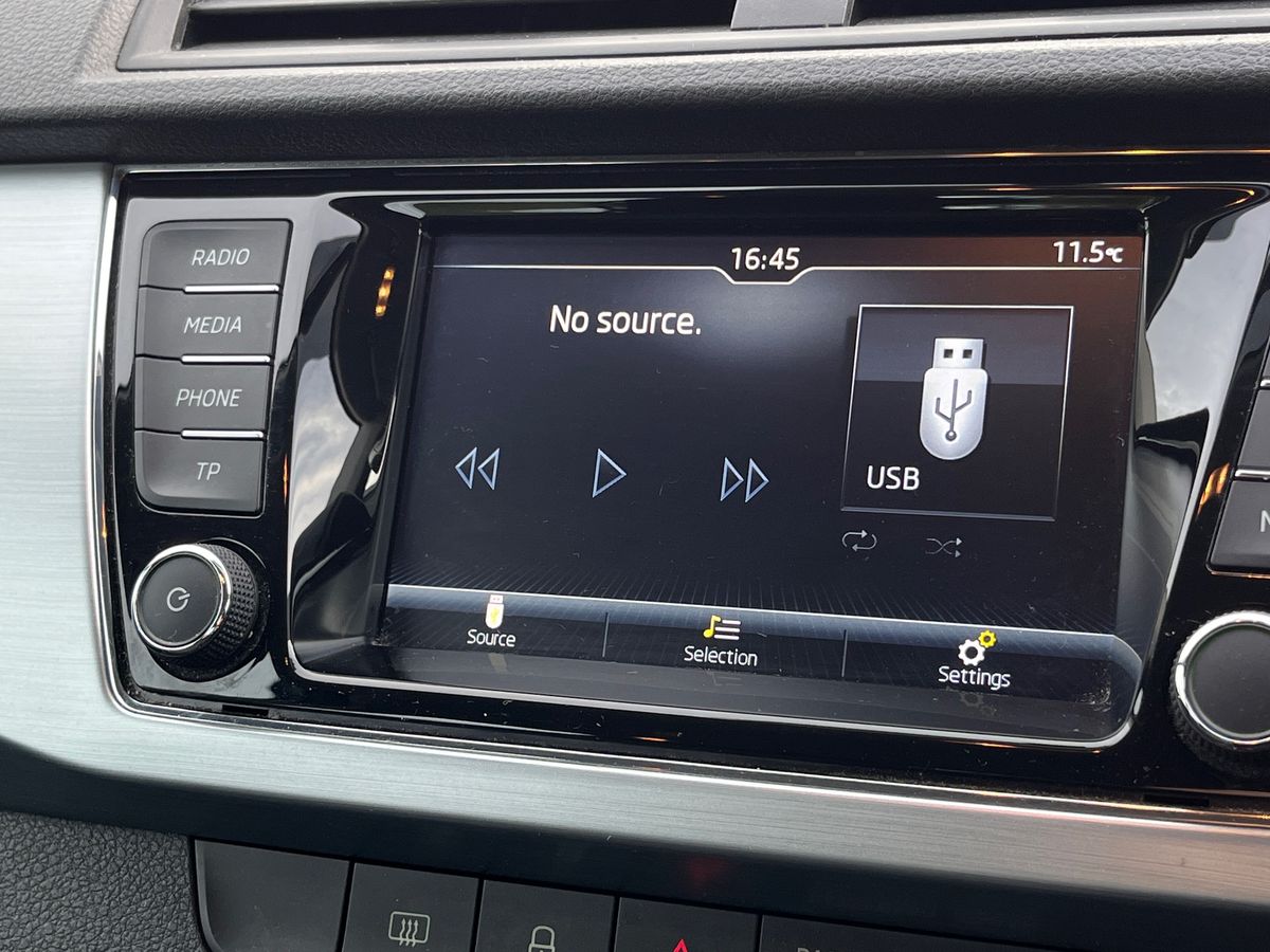 Used Skoda Fabia 2017 for sale - 76351893: Photo 33