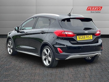 Used Ford Fiesta 2018 for sale - 76462306: Photo