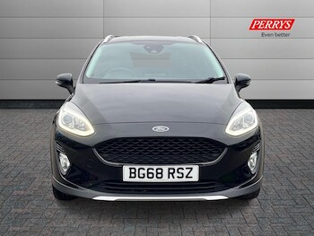 Used Ford Fiesta 2018 for sale - 76462306: Photo