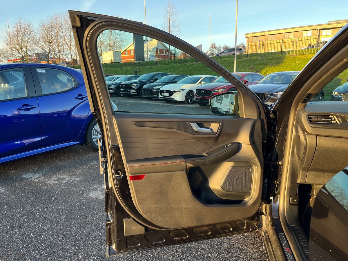 Used Ford Kuga 2025 for sale - 77125339: Photo 40