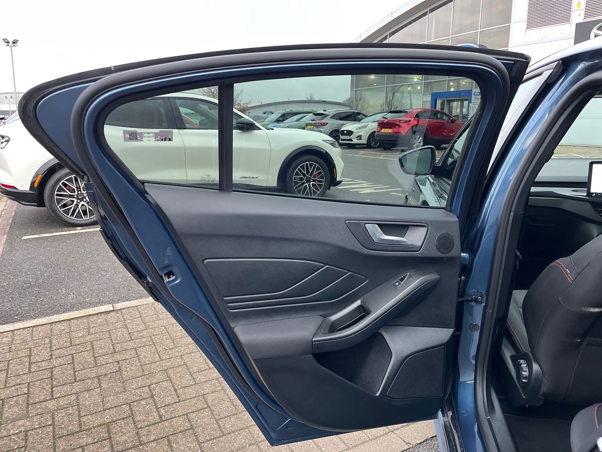 Used Ford Focus 2025 for sale - 76736005: Photo 32