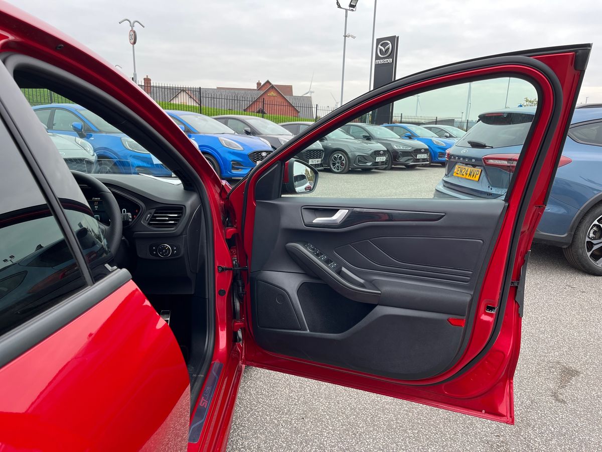 Used Ford Focus 2025 for sale - 76310961: Photo 56