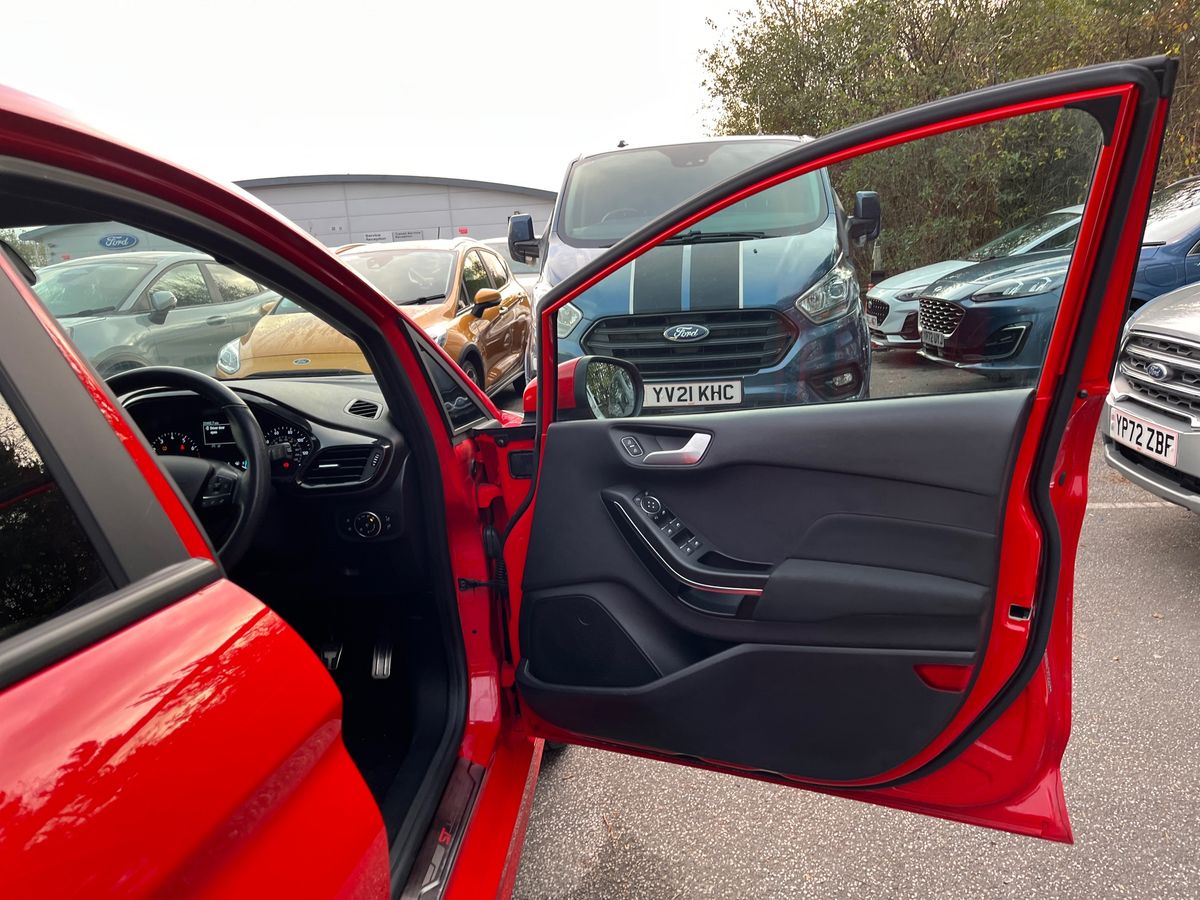 Used Ford Fiesta 2021 for sale - 76735976: Photo 44