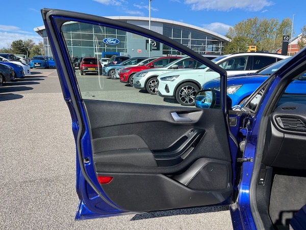 Used Ford Fiesta 2017 for sale - 76206791: Photo 34
