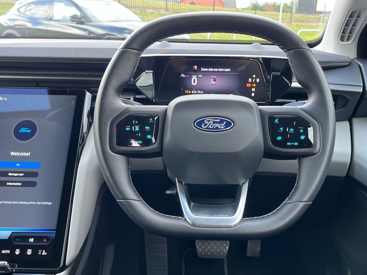 Used Ford Explorer 2025 for sale - 77125269: Photo 16