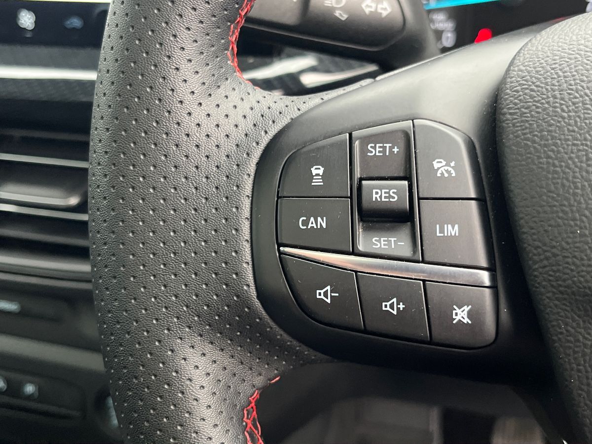 Used Ford Focus 2024 for sale - 76142159: Photo 16