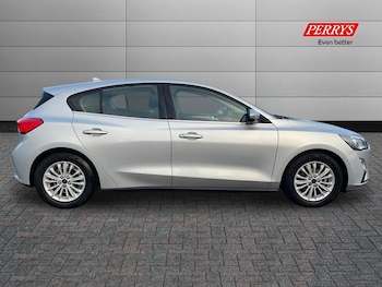 Used Ford Focus 2021 for sale - 77207835: Photo